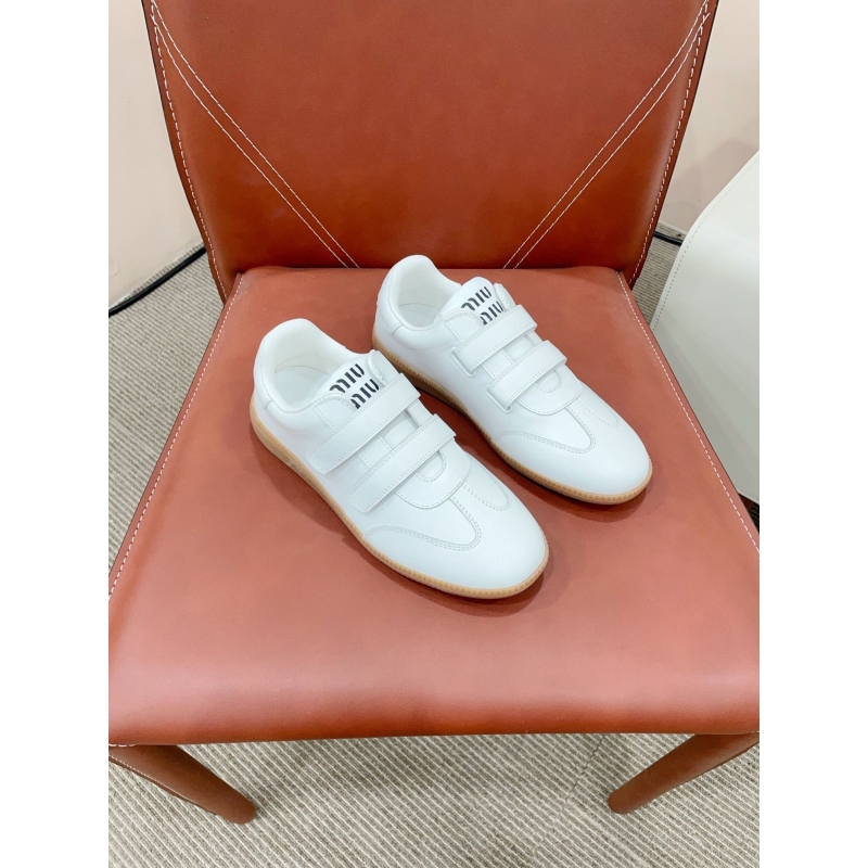 Miu Miu Casual Shoes